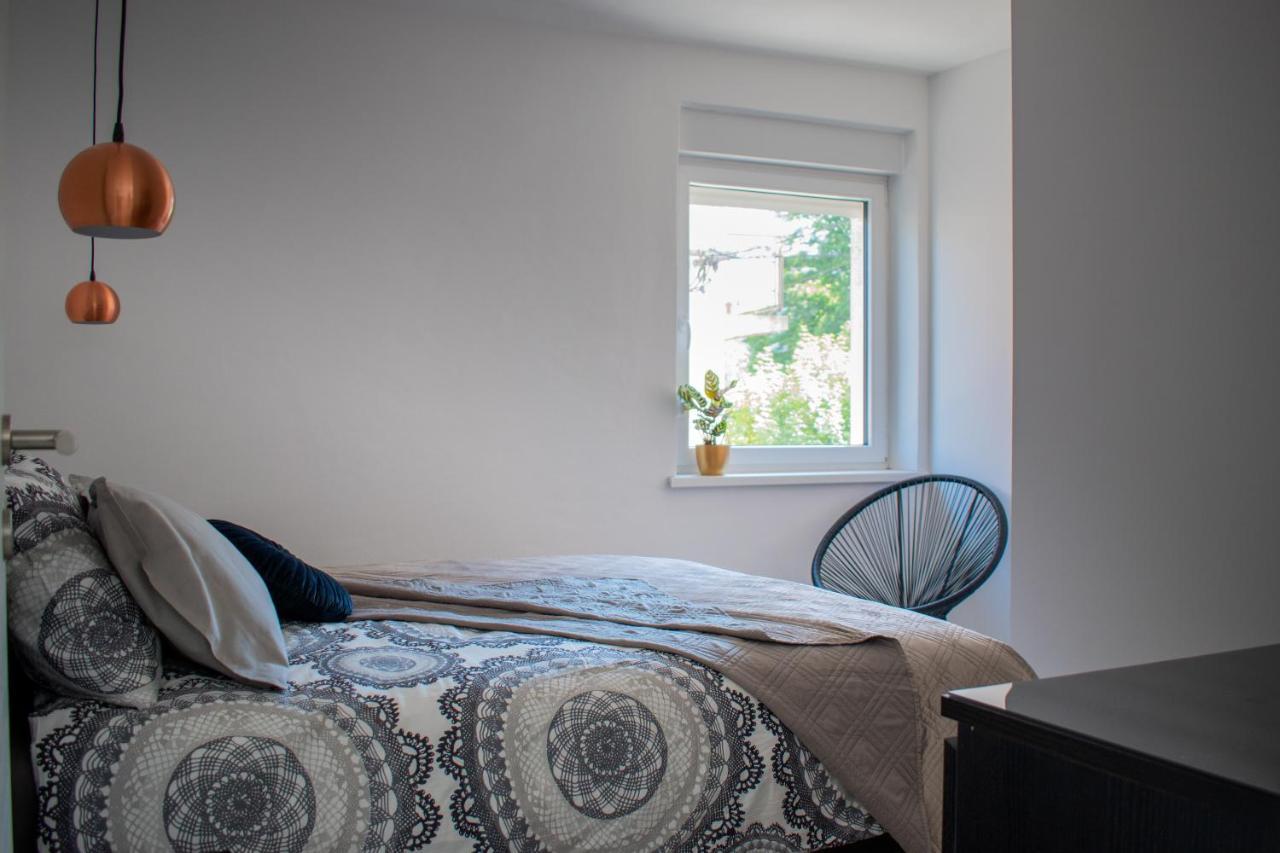 Apartmaji Na Placu Rence Kültér fotó